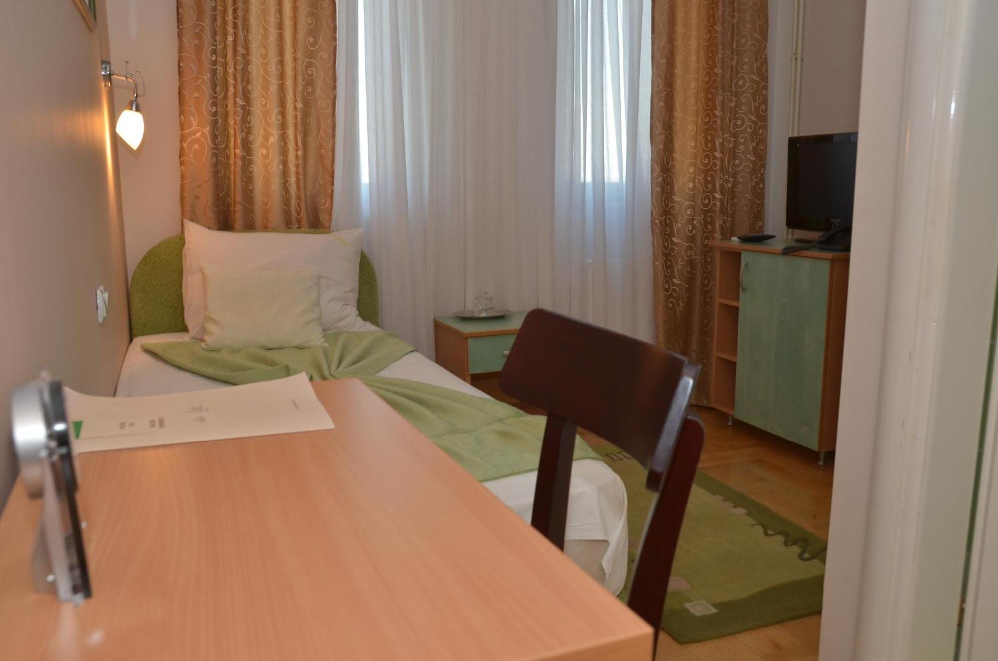 Hotel Dragovic Smederevo Pokoj fotografie
