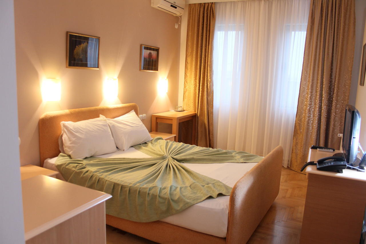 Hotel Dragovic Smederevo Pokoj fotografie