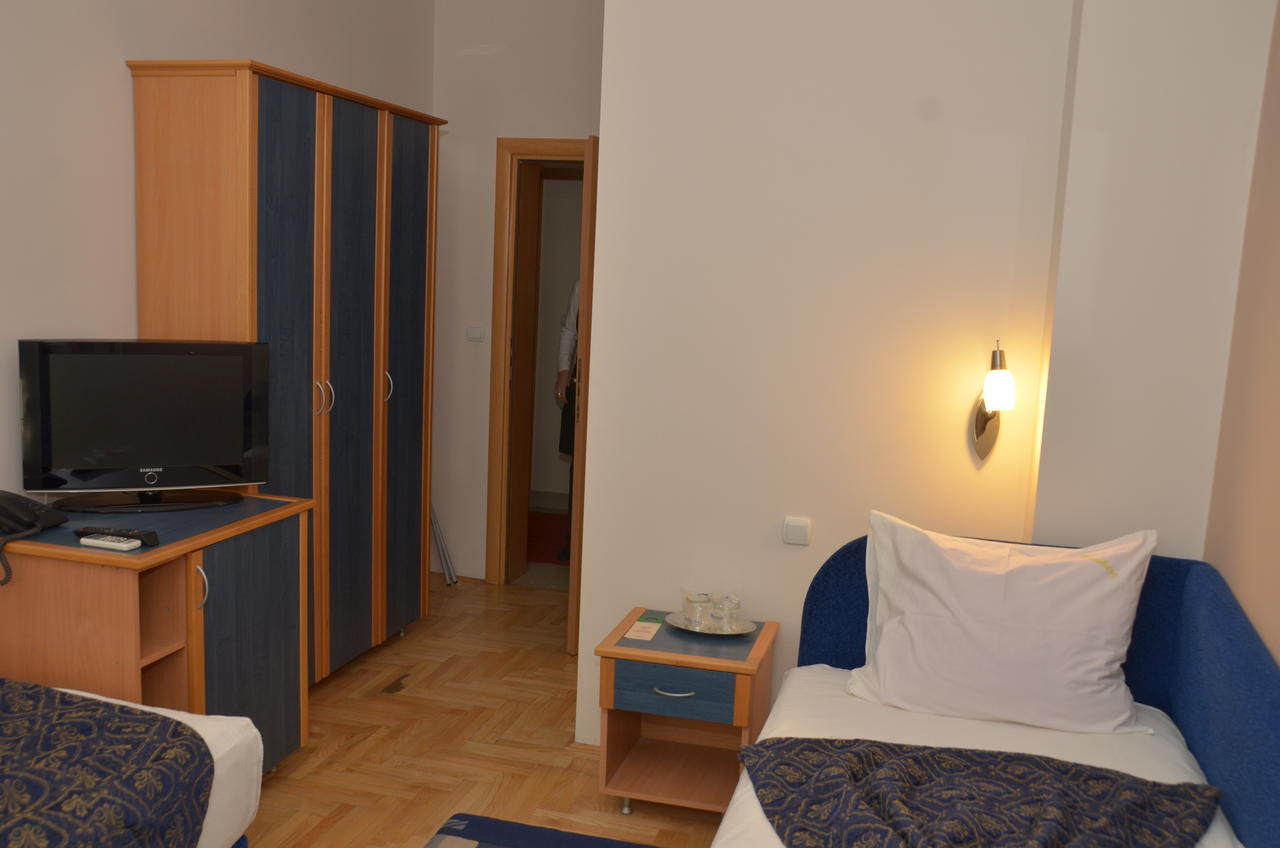 Hotel Dragovic Smederevo Pokoj fotografie